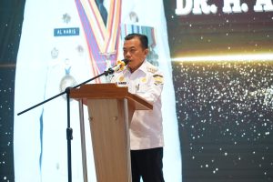 Gubernur Al Haris Serahkan Paritrana Award, Dorong Perlindungan Ketenagakerjaan yang Merata