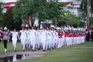 Gubernur Al Haris Apresiasi Semangat Paskibraka Jambi di Tengah Cuaca Hujan