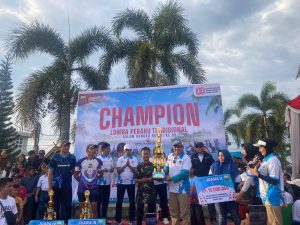 Dinda Rizo Borong Juara di Lomba Perahu Tradisional Jambi 2025
