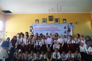 Pengabdian Masyarakat: Cinematherapy Jadi Media Edukasi Emosi Siswa SMP Negeri 22 Kota Jambi