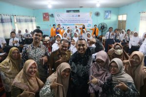 Edukasi Pencegahan Kekerasan Seksual di Media Sosial Bentuk Gerakan Hubungan Sehat di SMPN 7 Muaro Jambi