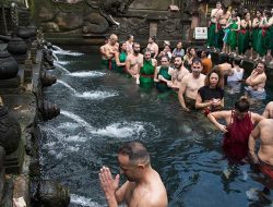 Bali Tak Lagi Lega: Dampak Overtourism bagi Alam, Budaya, dan Masyarakat