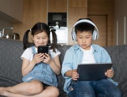 Gen Alpha dan Dilema Gawai: Cerdas Teknologi, Lemah Membaca?