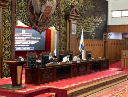 Gubernur Jambi Tekankan Efisiensi Anggaran, Kesehatan, dan Infrastruktur Dalam Paripurna LKPJ 2025