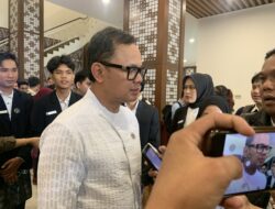 Wamendagri Bima Arya Tekankan Pentingnya Ideologi Kepemimpinan dan Peran Adat dalam Stabilitas Pemerintahan