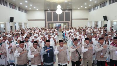 Lepas 443 Jamaah Calon Haji Provinsi Jambi Kloter BTH 21, pesan Wagub Sani: Jaga Kesabaran dan Keikhlasan