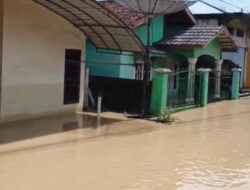 Banjir Rendam Ratusan Rumah di Jambi, Warga Mulai Mengungsi
