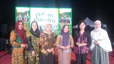 Hj Hesnidar Haris Harapkan Pekan Budaya Jadi Benteng Generasi Muda dari Budaya Luar