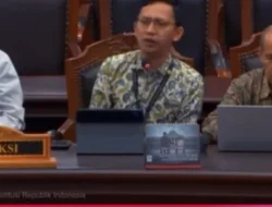 Tahan Tangis di Sidang MK, Guru Soroti Dugaan Dampak Program MBG: Singgung PHK, Gaji hingga Beban Kerja