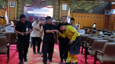 Wagub Sani: 5 Ranperda Inisiatif DPRD Beri Manfaat Positif dan Dorong Kelancaran Penyelenggaraan Pemerintahan