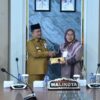 Pemkot Jambi Serahkan Bantuan Rp202 Juta kepada 16 Korban Bencana
