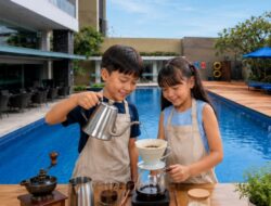 Barista Kids Class Aston Jambi Ajak Anak Kenal Kopi Sambil Berkreasi 