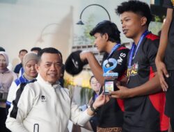 Gubernur Al Haris Dorong Turnamen Padel Berkelanjutan, Jadi Ruang Prestasi dan Kebersamaan Masyarakat