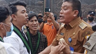 Demo Kabut Asap Memanas, Ismed Wijaya Ajak Massa Bubar dan Jadi Relawan